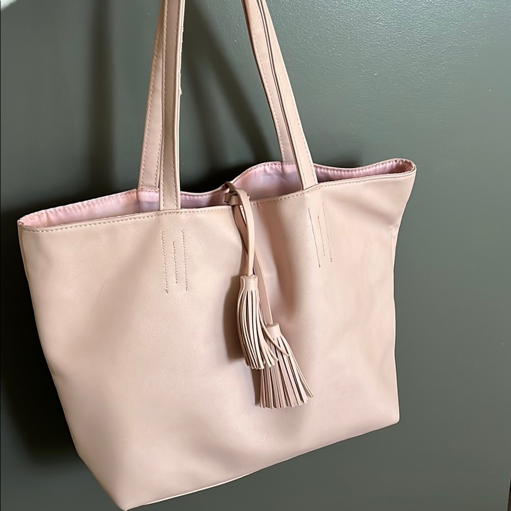 🩰Elegant Cream Tote Bag